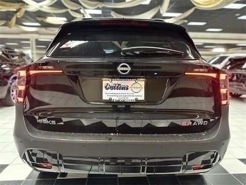 New 2025 Nissan Kicks SR w/ Illumination Package AWD/4WD image 5