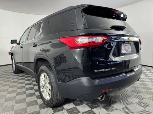 Used 2020 Chevrolet Traverse LT w/ LPO, Black Accent Package AWD/4WD image 26