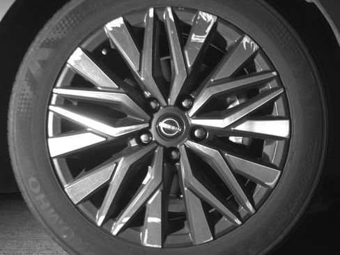 Used 2025 Nissan Altima 2.5 SV image 13