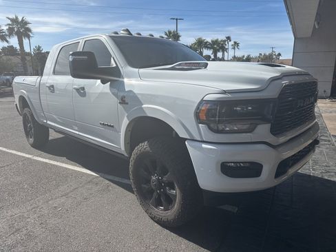 Used 2024 RAM 3500 Limited image 3