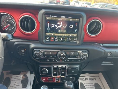 Used 2020 Jeep Gladiator Rubicon image 12