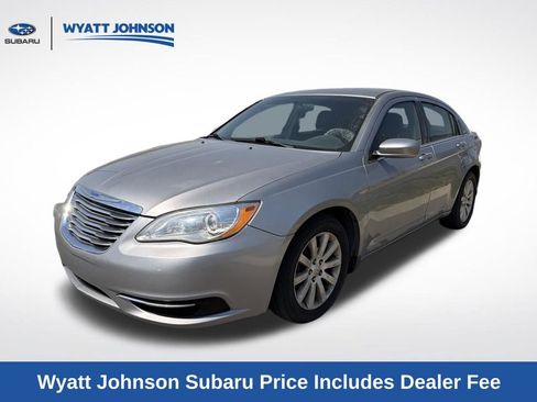 Used 2014 Chrysler 200 Touring FWD image 11