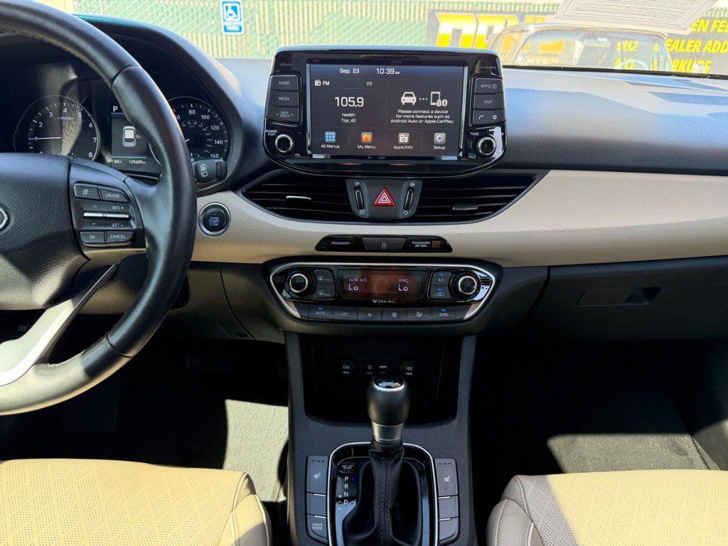 Used 2023 Hyundai Elantra SEL w/ Convenience Package FWD image 65