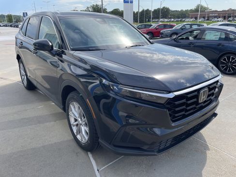Used 2024 Honda CR-V EX image 2