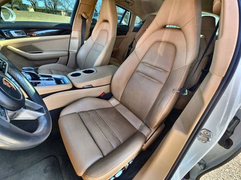 Used 2018 Porsche Panamera 4S image 11
