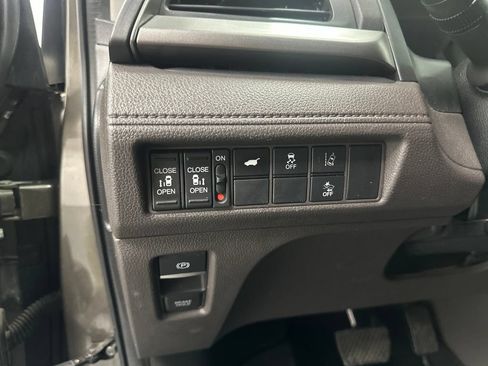 Used 2020 Honda Odyssey EX-L image 16