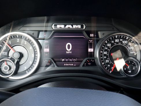 Used 2022 RAM 1500 Big Horn AWD/4WD image 31