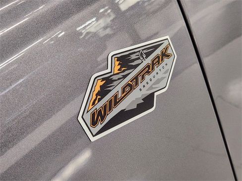 Used 2023 Ford Bronco Wildtrak image 13