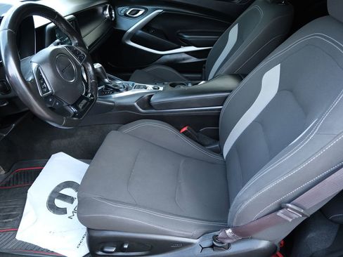 Used 2017 Chevrolet Camaro LT image 5