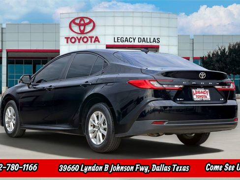 Used 2025 Toyota Camry LE FWD image 7