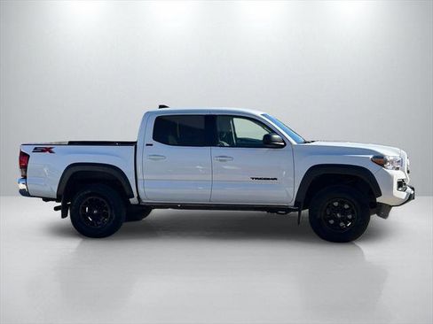 Certified 2023 Toyota Tacoma SR5 image 4