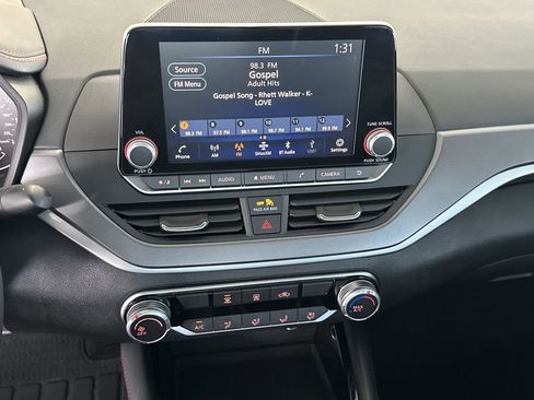 Used 2024 Nissan Altima 2.5 SR image 23