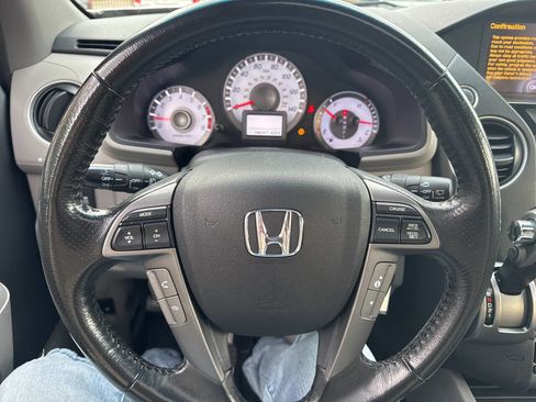 Used 2014 Honda Pilot Touring image 12