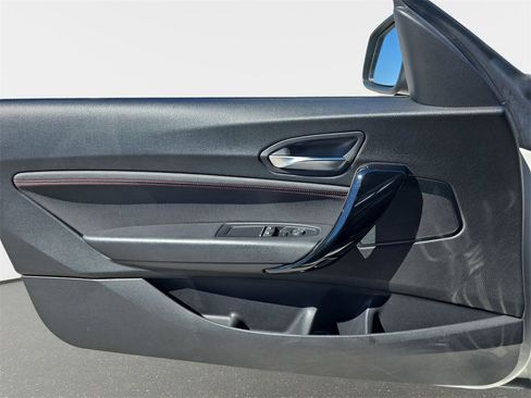 Used 2020 BMW 230i Coupe image 28