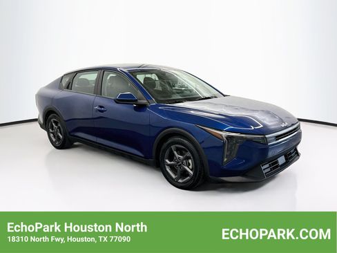 Used 2025 Kia K4 FWD image 1