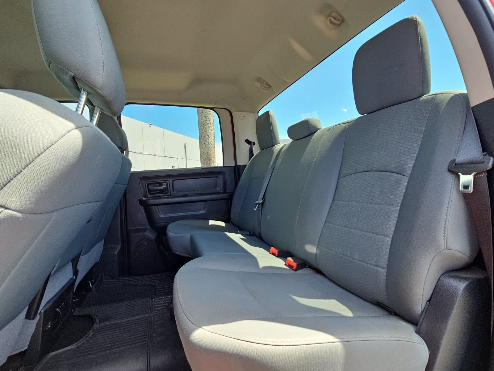 Used 2018 RAM 2500 Tradesman w/ Chrome Appearance Group AWD/4WD image 12