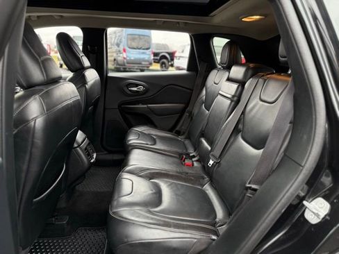 Used 2014 Jeep Cherokee Limited image 16