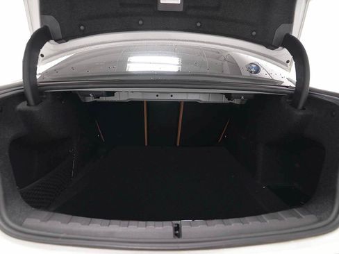 Used 2023 BMW 330i Sedan w/ Convenience Package RWD image 12