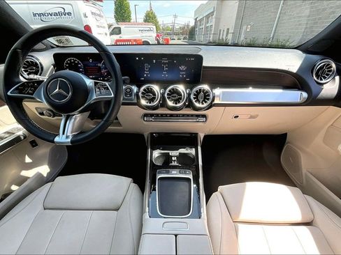 Used 2026 Mercedes-Benz GLB 250 4MATIC image 15