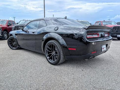 Used 2022 Dodge Challenger R/T Scat Pack RWD image 10