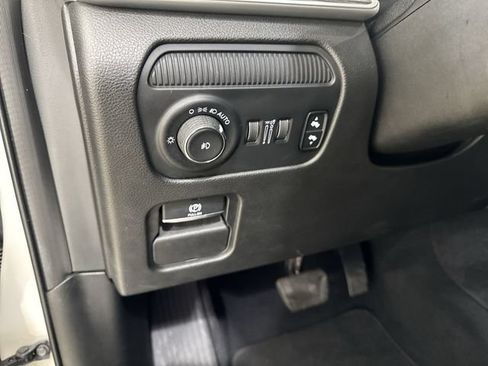 Used 2022 Jeep Wagoneer Series II w/ Premium Group I AWD/4WD image 36
