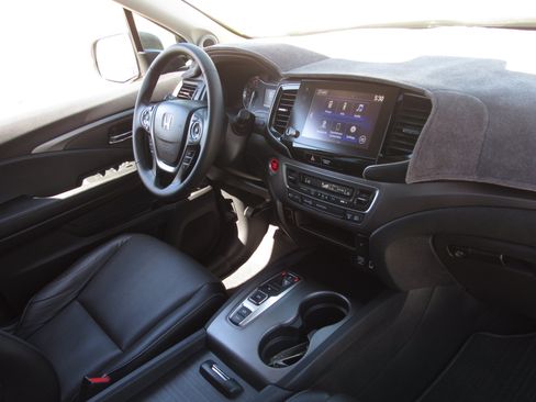 Used 2023 Honda Ridgeline RTL image 10
