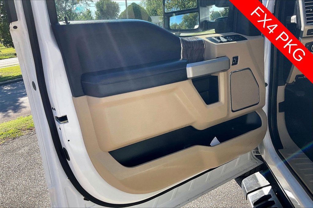 Used 2017 Ford F350 Lariat w/ Tow Technology Bundle AWD/4WD image 22