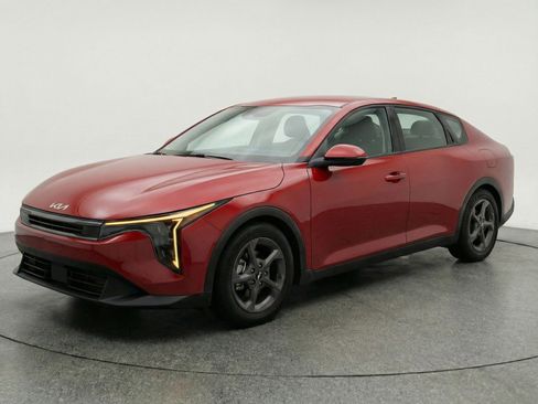 Used 2025 Kia K4 FWD image 3
