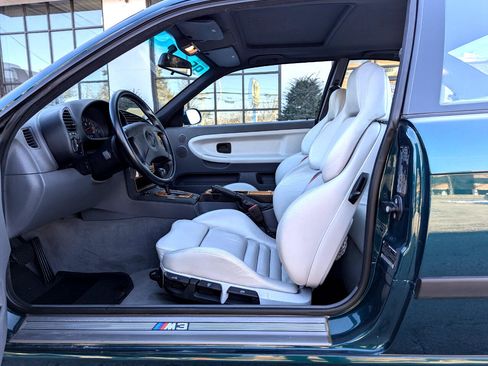Used 1995 BMW M3 Coupe image 13