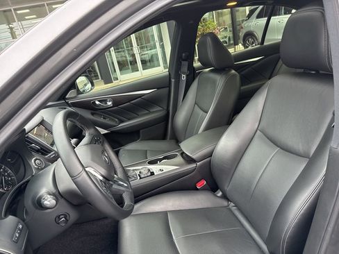 Used 2023 INFINITI Q50 Sensory image 8