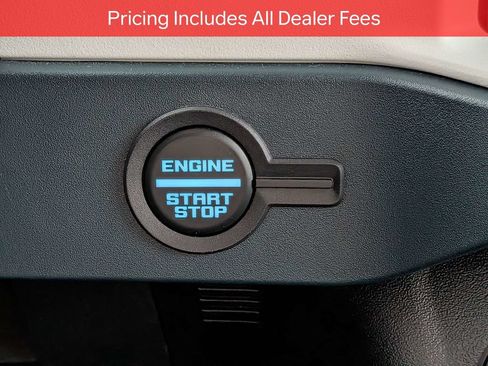 Used 2025 Ford Bronco Heritage Edition AWD/4WD image 30