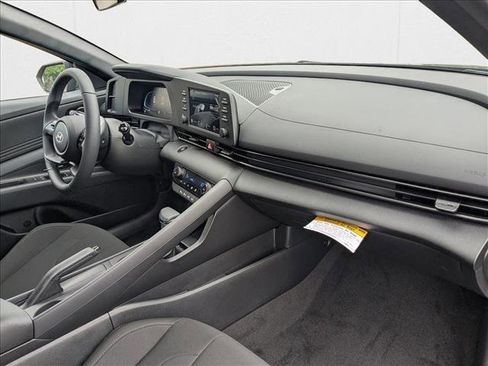 New 2025 Hyundai Elantra Sport image 21