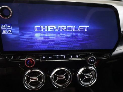 New 2025 Chevrolet Blazer EV LT image 19
