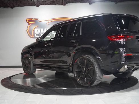 Used 2025 Mercedes-Benz Maybach GLS 600 4MATIC image 4