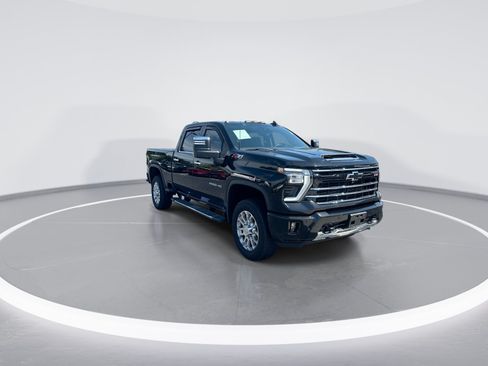 Used 2025 Chevrolet Silverado 2500 LTZ w/ Z71 Chrome Sport Edition AWD/4WD image 2