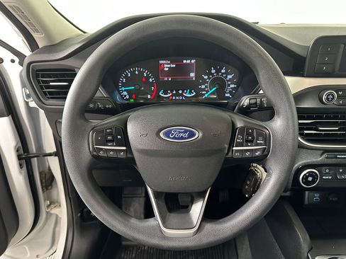 Used 2022 Ford Escape S image 16