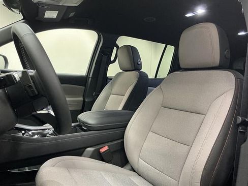 New 2026 Chevrolet Traverse LT w/ LPO, Floor Liner Package FWD image 9