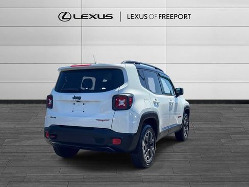 Used 2017 Jeep Renegade Trailhawk AWD/4WD image 4