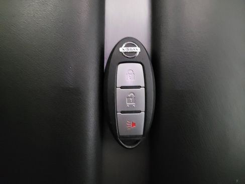 Used 2019 Nissan Murano S image 32