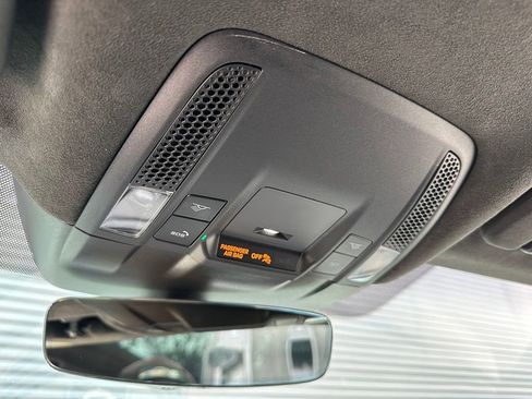 Certified 2022 Porsche Taycan Turbo S AWD/4WD image 32
