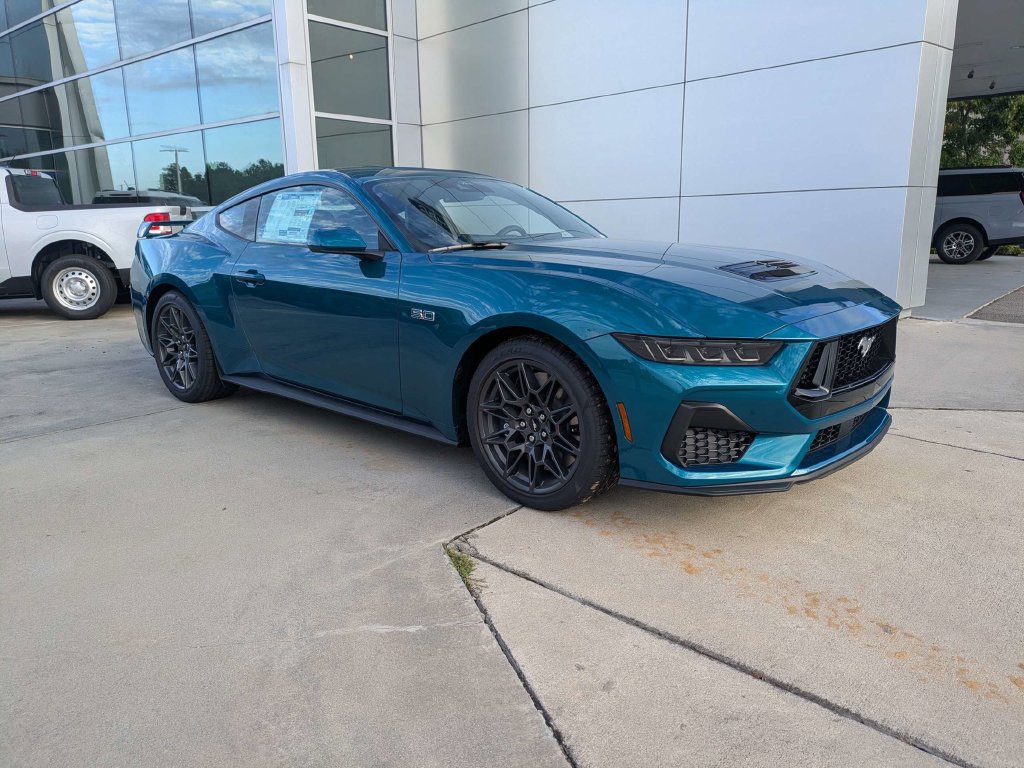 New 2026 Ford Mustang GT Premium w/ GT Performance Package RWD image 2