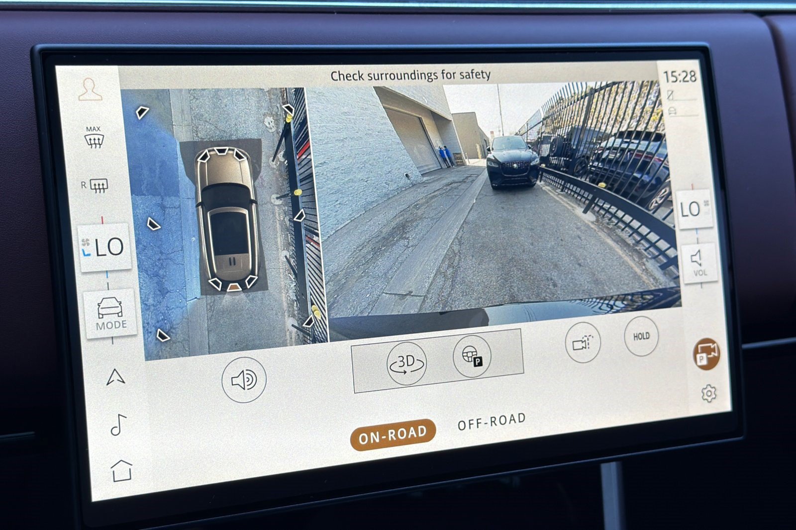 New 2026 Land Rover Range Rover Autobiography AWD/4WD image 18