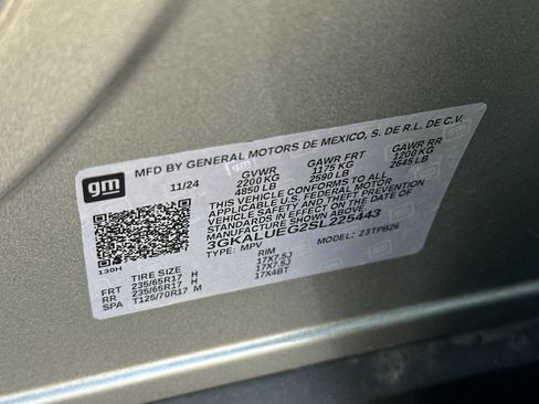Used 2025 GMC Terrain Elevation AWD/4WD image 29