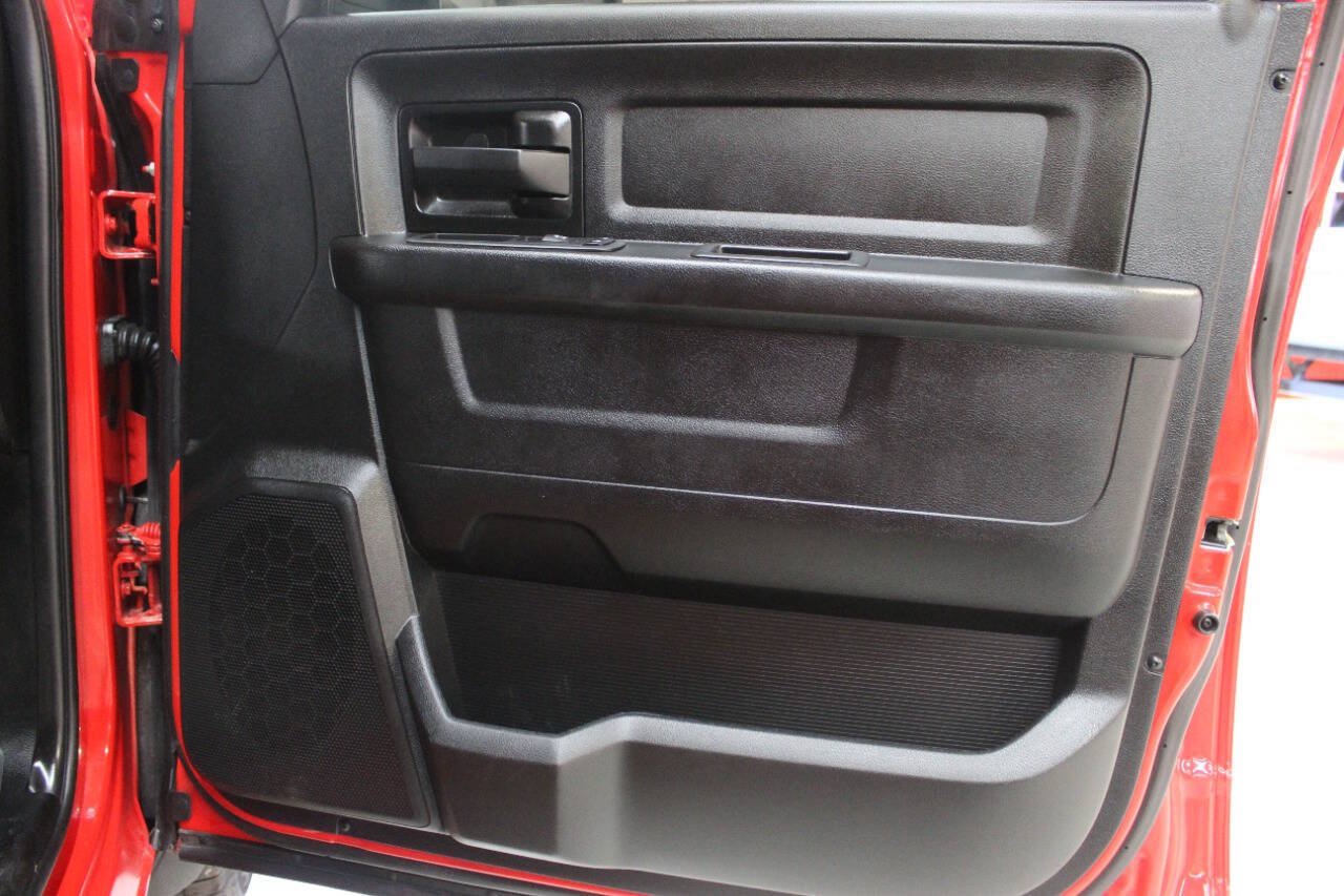 Used 2020 RAM 1500 Tradesman w/ Tradesman SXT Package RWD image 10