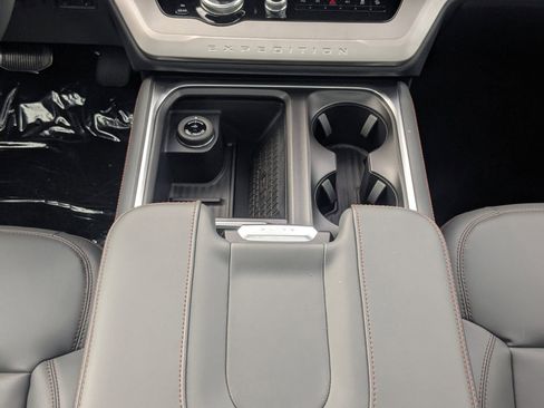 New 2025 Ford Expedition Max Active image 21