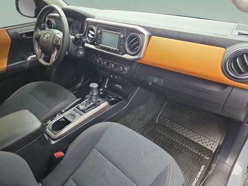 Used 2019 Toyota Tacoma SR5 image 30