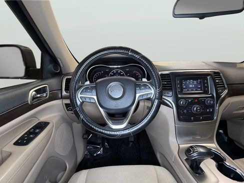 Used 2014 Jeep Grand Cherokee Laredo w/ Security & Convenience Group image 17