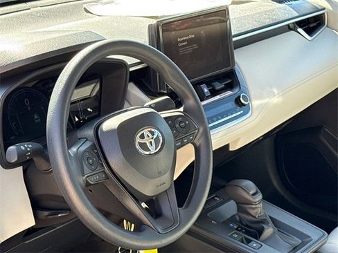 Used 2026 Toyota Corolla Cross L image 17