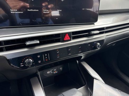 New 2026 Kia Sorento LX FWD image 23