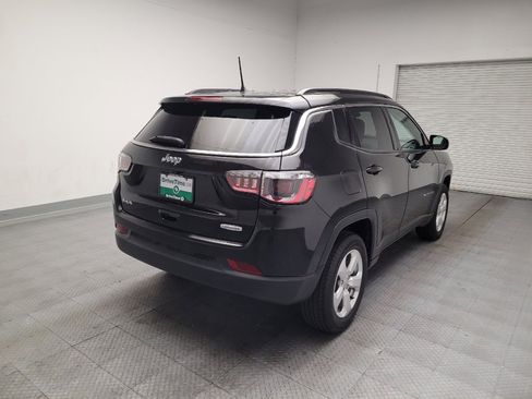 Used 2020 Jeep Compass Latitude AWD/4WD image 9